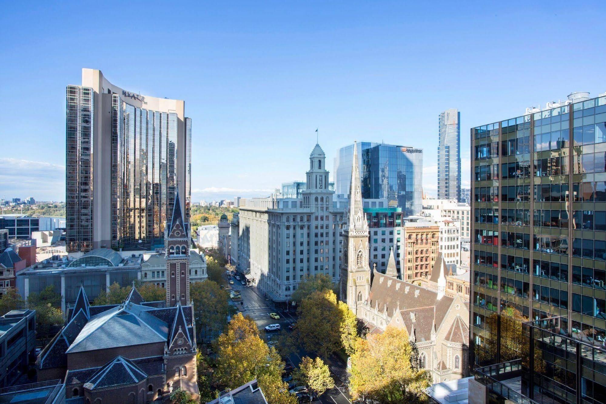 Ultiqa Little Collins Aparthotel Melbourne Exterior photo